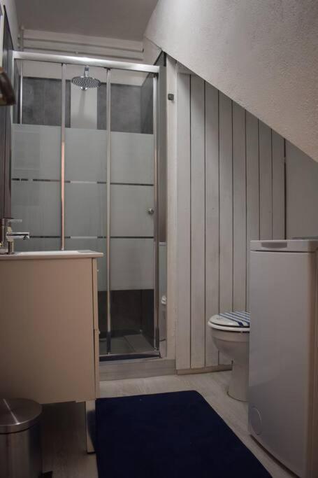 Appartement Neuf Et Independant Dans Rez-De-Villa 발로리스 외부 사진